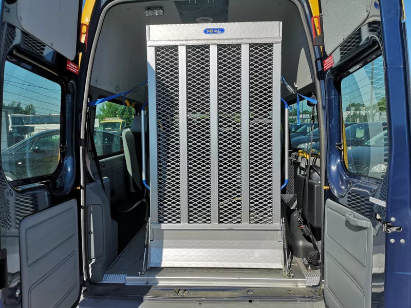 Atrakcyjny cenowo Ford Transit Connect dla osób z ograniczoną sprawnością ✰  GRUPA GEZET